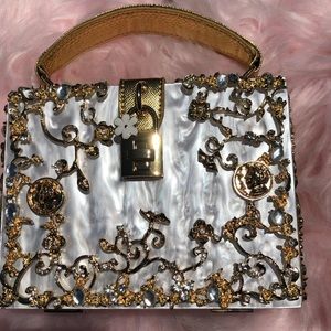Purse pearl handbag
